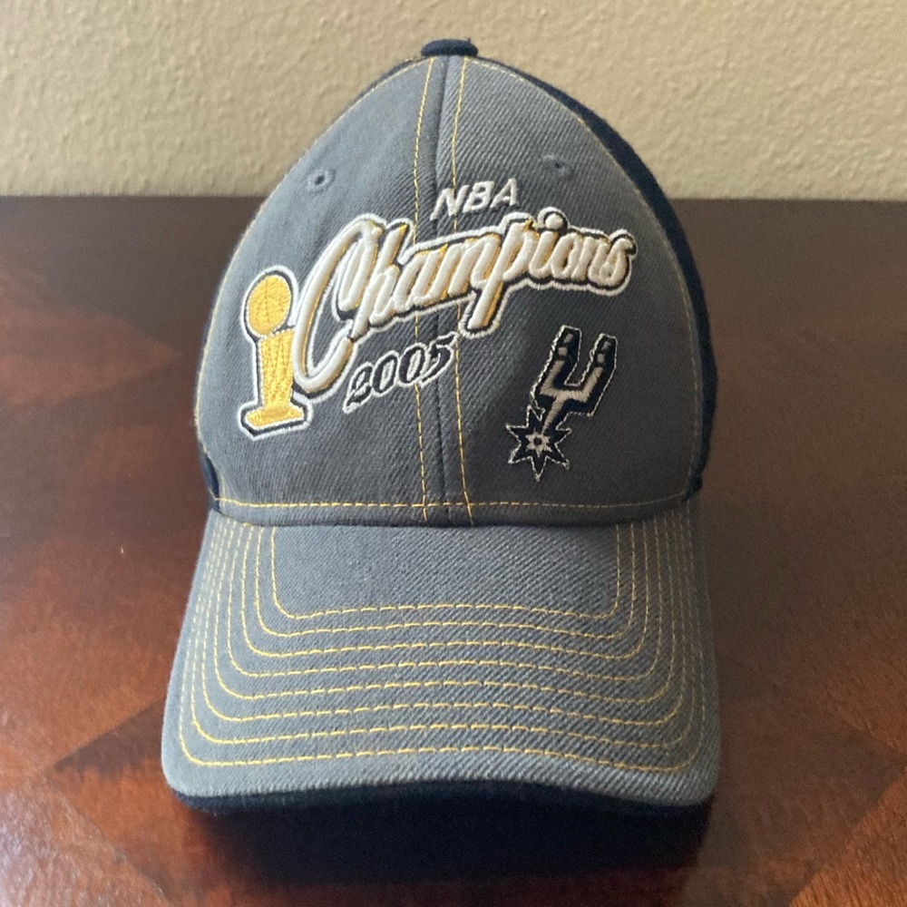 2005 spurs championship hat